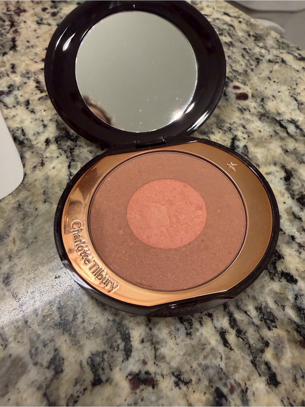 Charlotte Tilbury Cheek to Chic Blush - The Climax